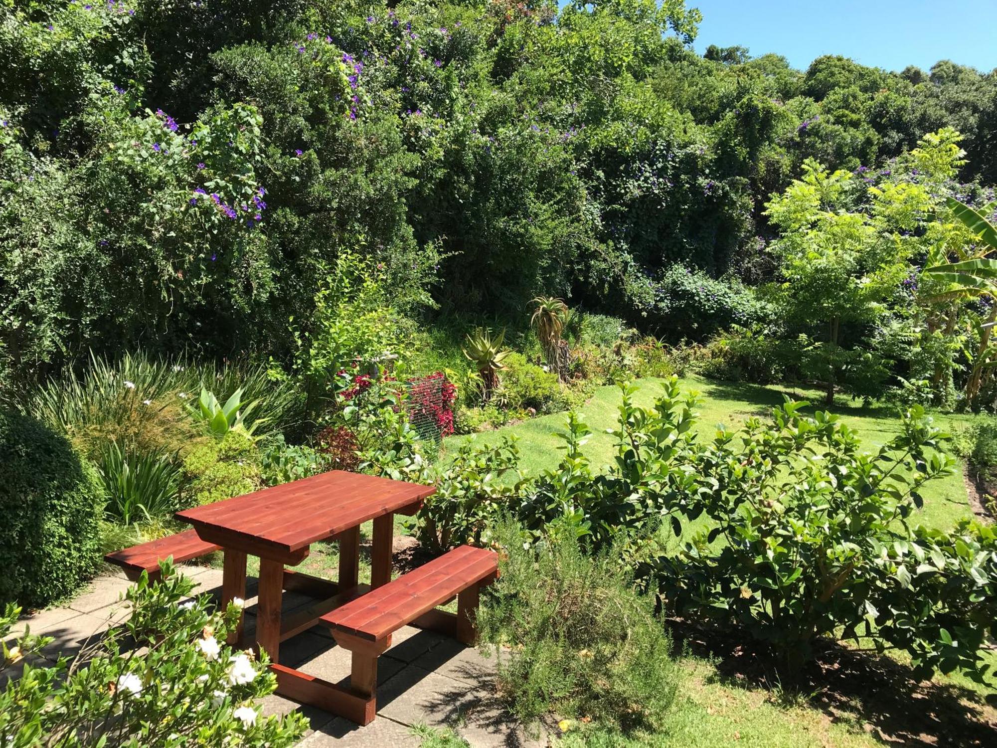 Loeriewood Garden Apartment, Hunters Home Knysna Dış mekan fotoğraf